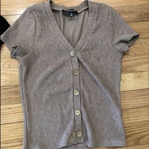 Short sleeve top